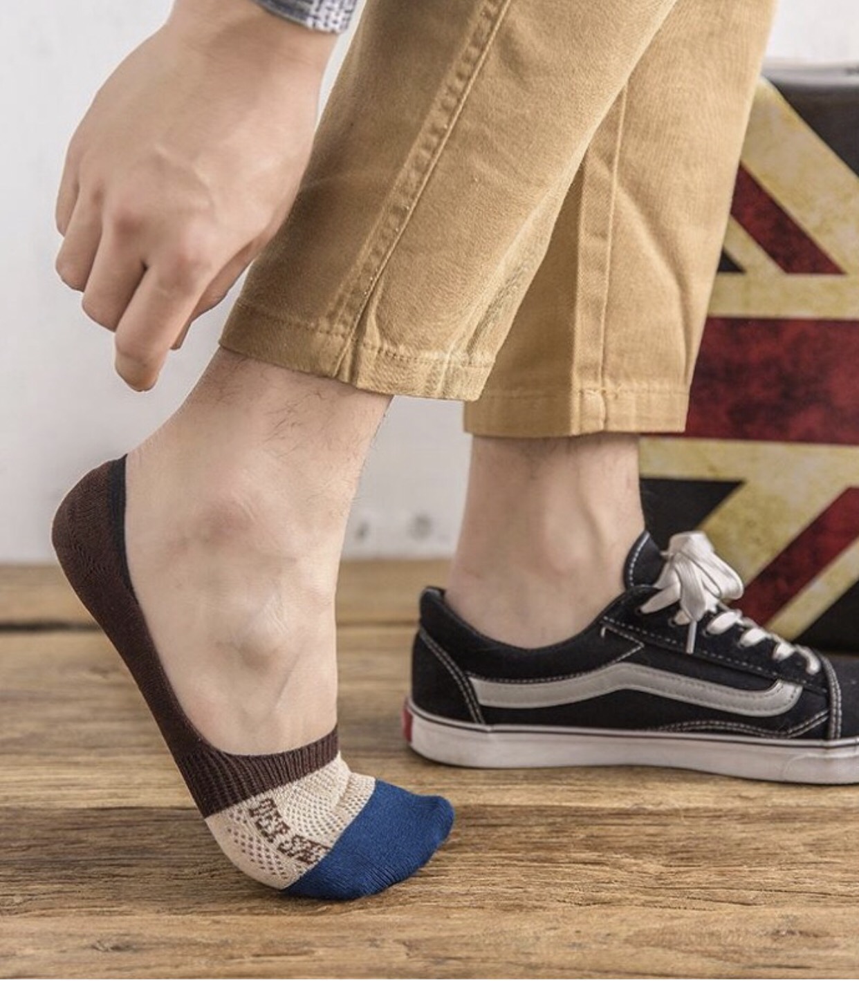 mens brown low cut socks
